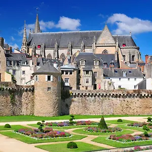 Joli T2 Résidence Proche Port , Vannes France